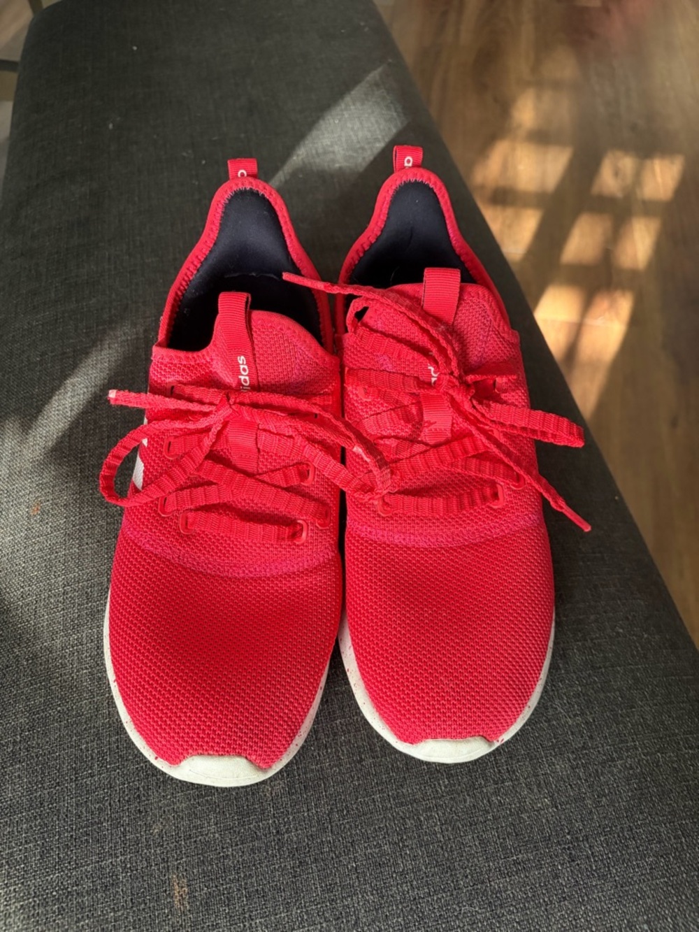 Women’s size 10 Adidas Tennis Shoes - Picture 2 of 5